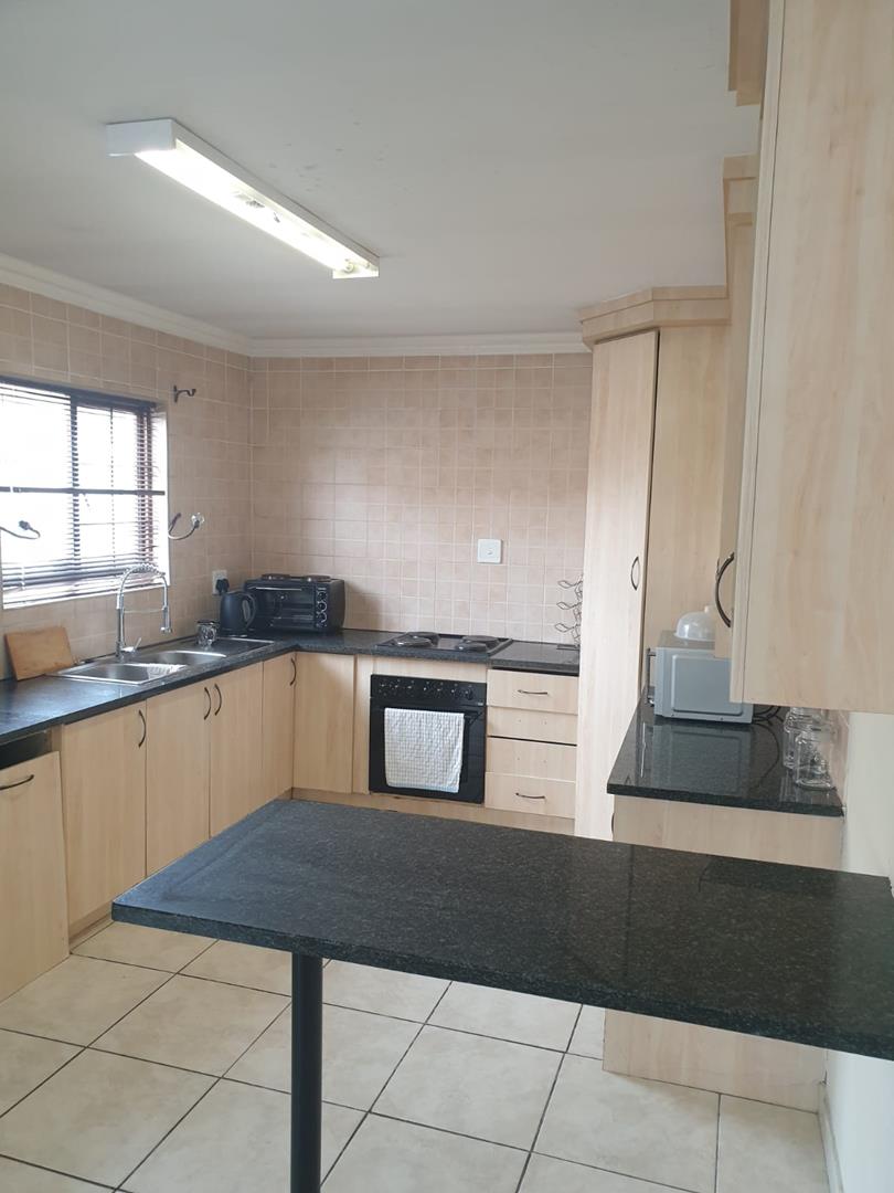 3 Bedroom Property for Sale in Sonneveld Gauteng