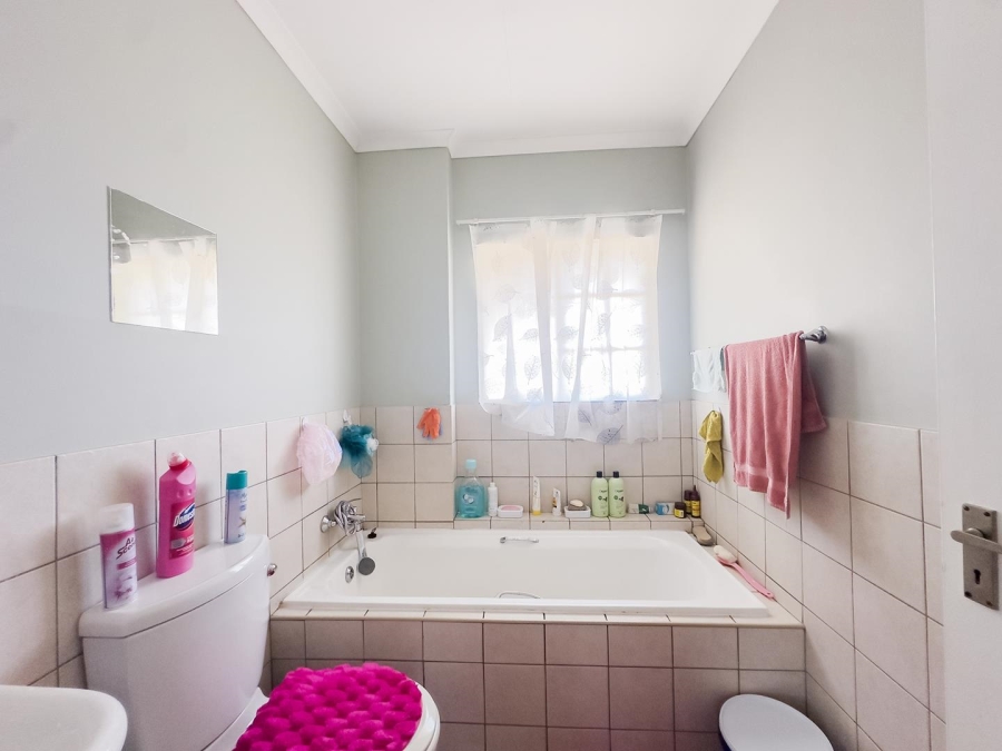 2 Bedroom Property for Sale in Kempton Park Gauteng