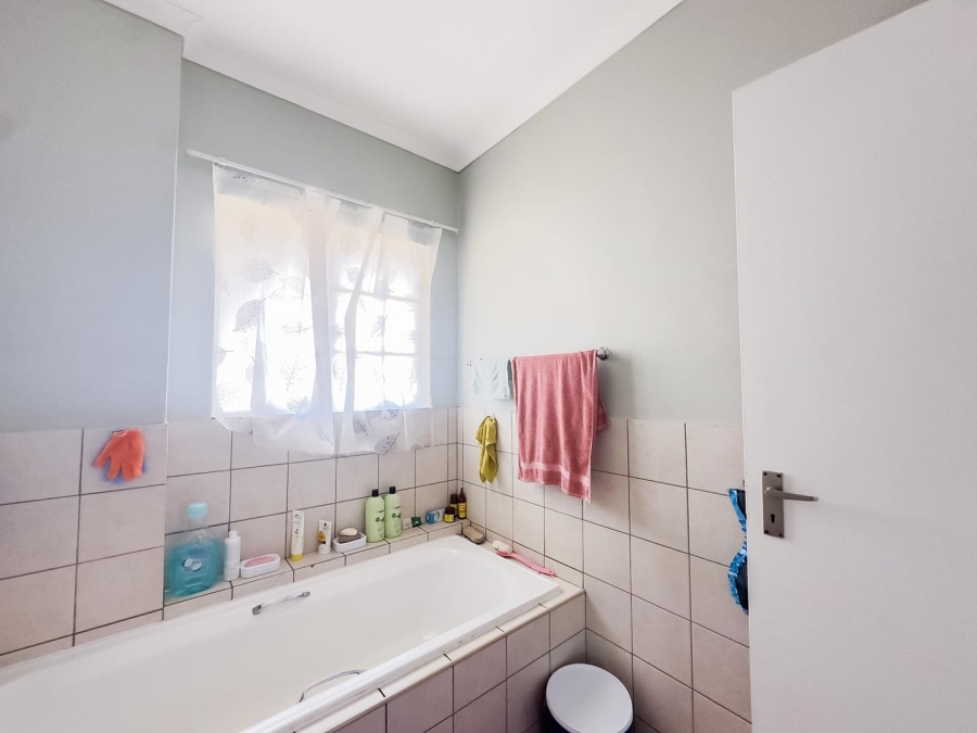 2 Bedroom Property for Sale in Kempton Park Gauteng