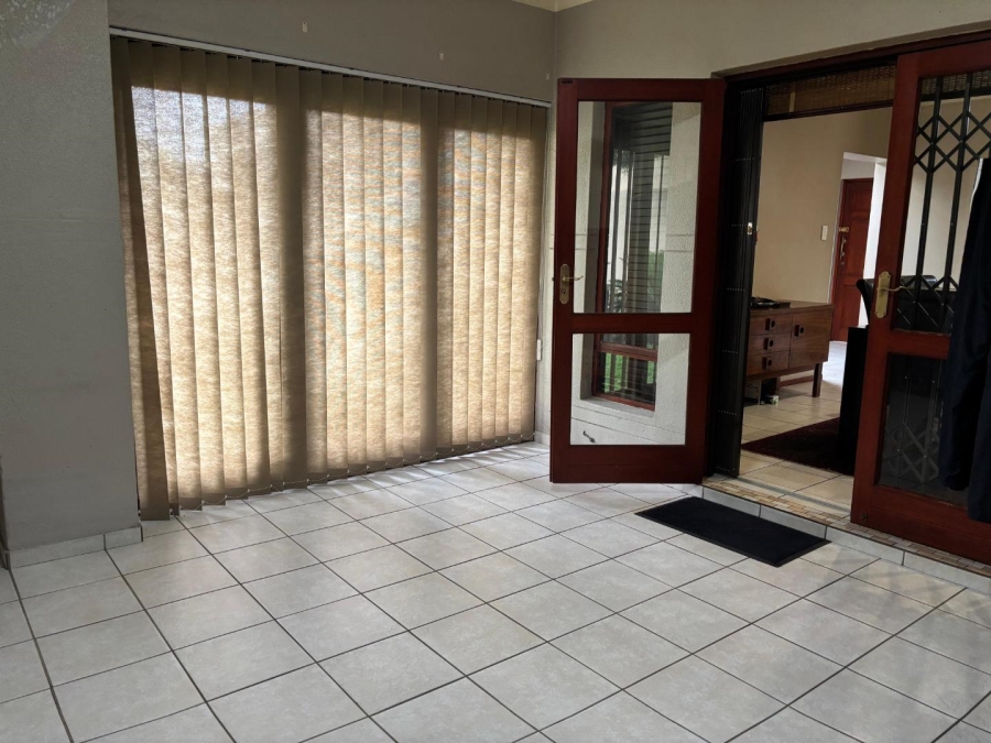 2 Bedroom Property for Sale in Halfway Gardens Gauteng