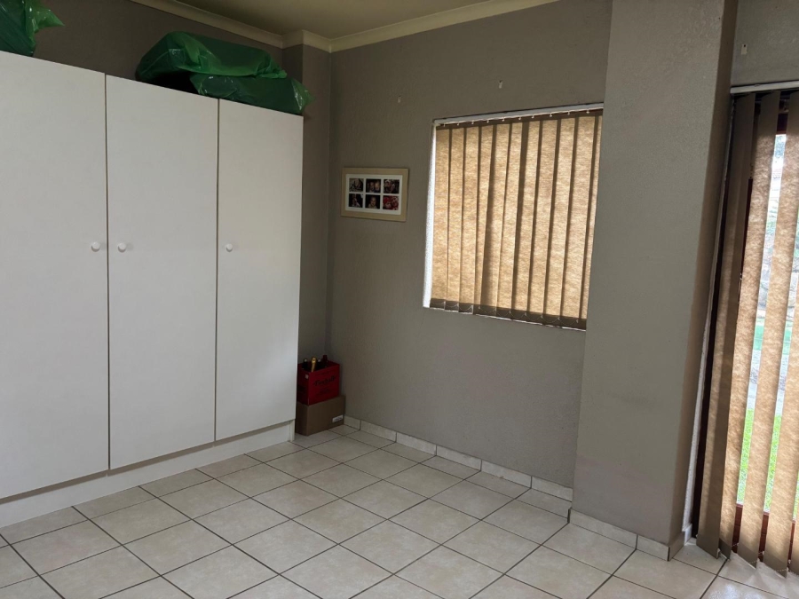2 Bedroom Property for Sale in Halfway Gardens Gauteng
