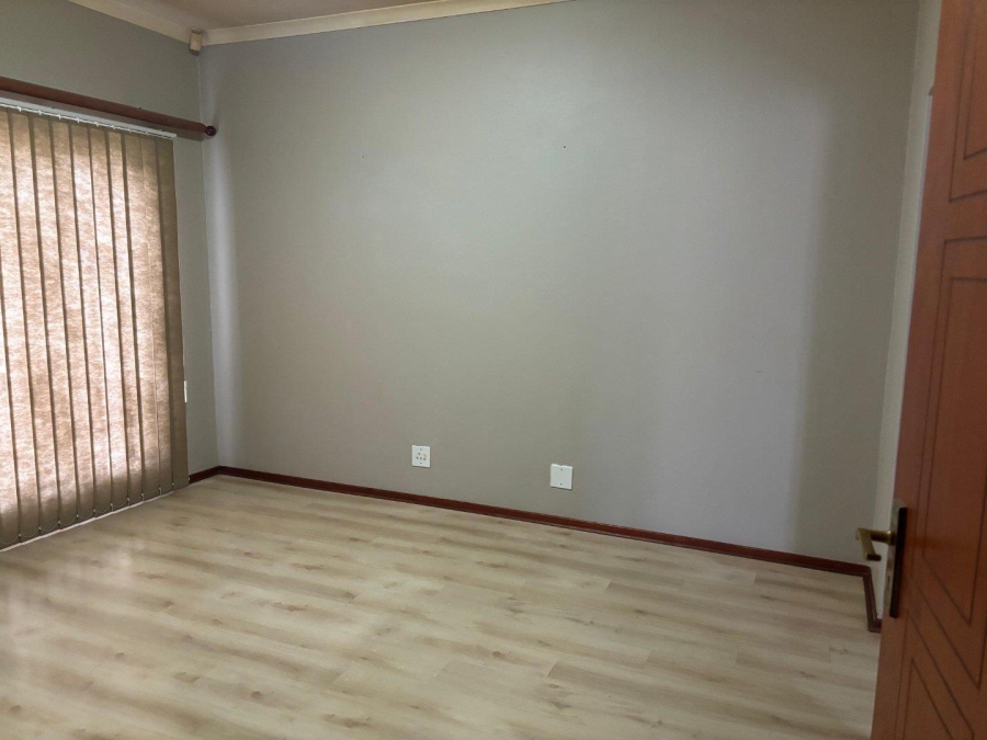 2 Bedroom Property for Sale in Halfway Gardens Gauteng