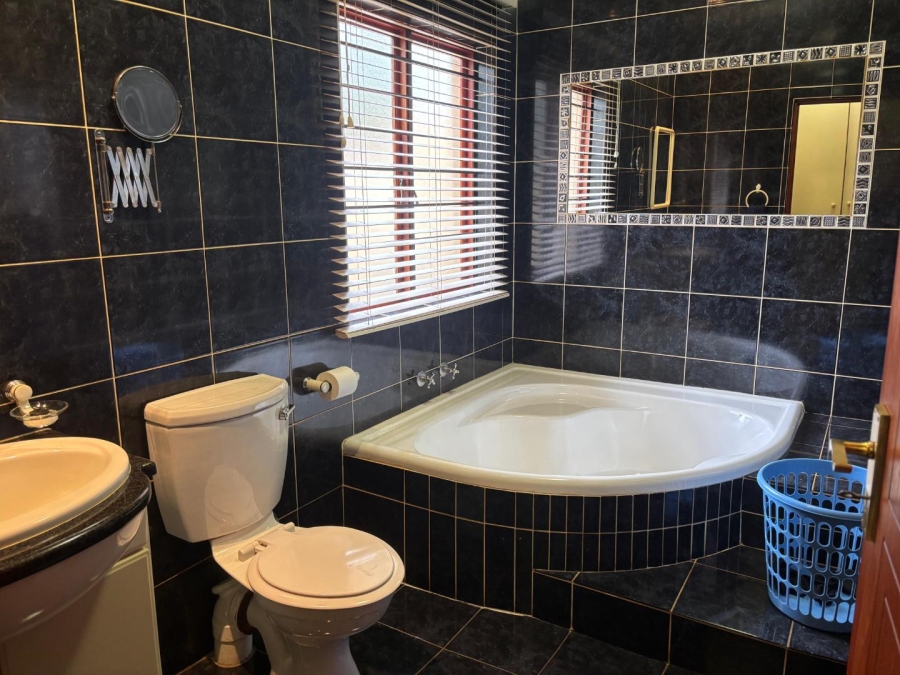 2 Bedroom Property for Sale in Halfway Gardens Gauteng