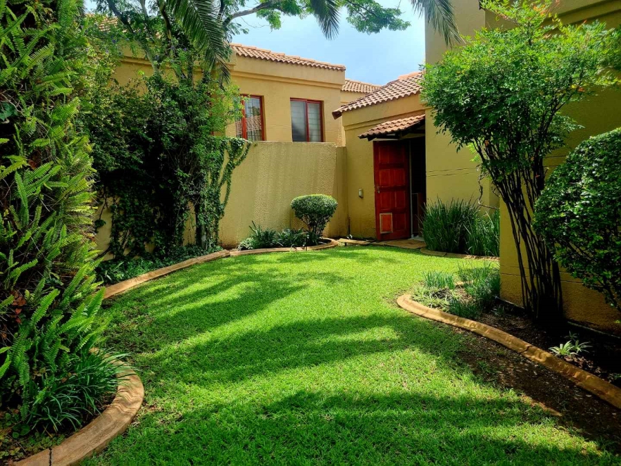 2 Bedroom Property for Sale in Halfway Gardens Gauteng