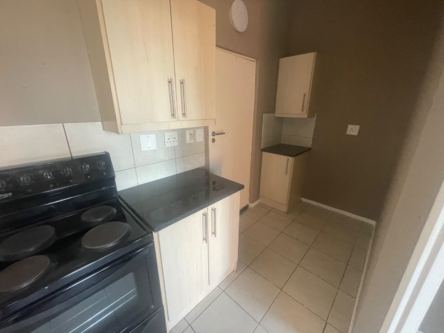 To Let 2 Bedroom Property for Rent in Kempton Park Proper Gauteng