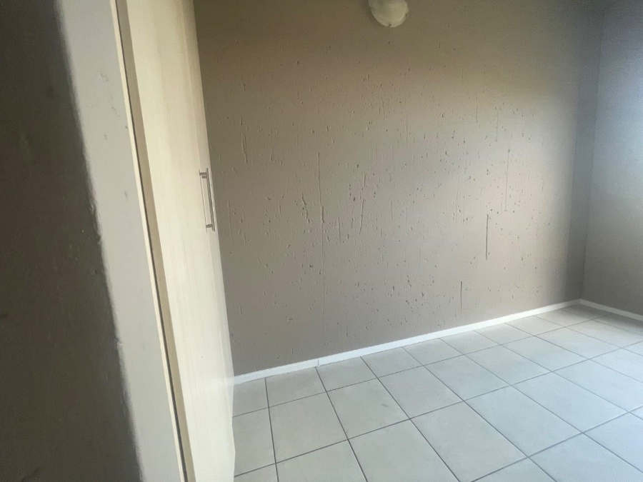 To Let 2 Bedroom Property for Rent in Kempton Park Proper Gauteng