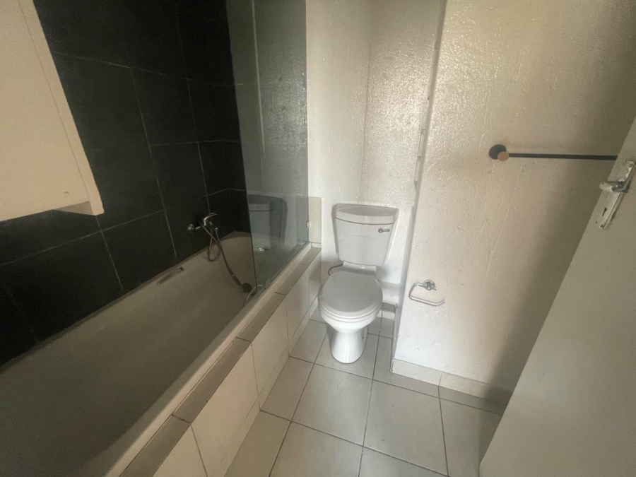 To Let 2 Bedroom Property for Rent in Kempton Park Proper Gauteng