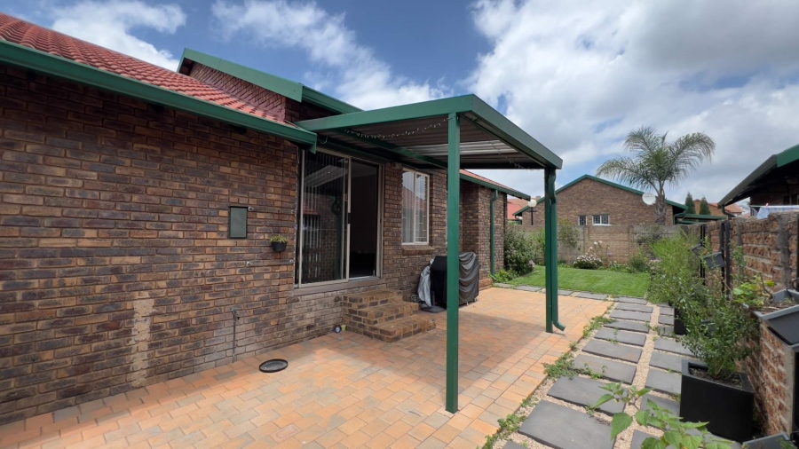 3 Bedroom Property for Sale in Highveld Gauteng