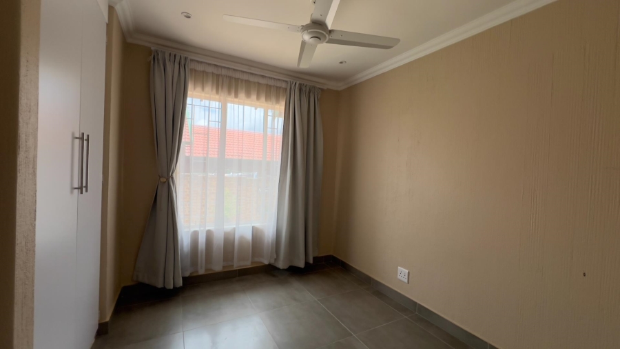 3 Bedroom Property for Sale in Highveld Gauteng