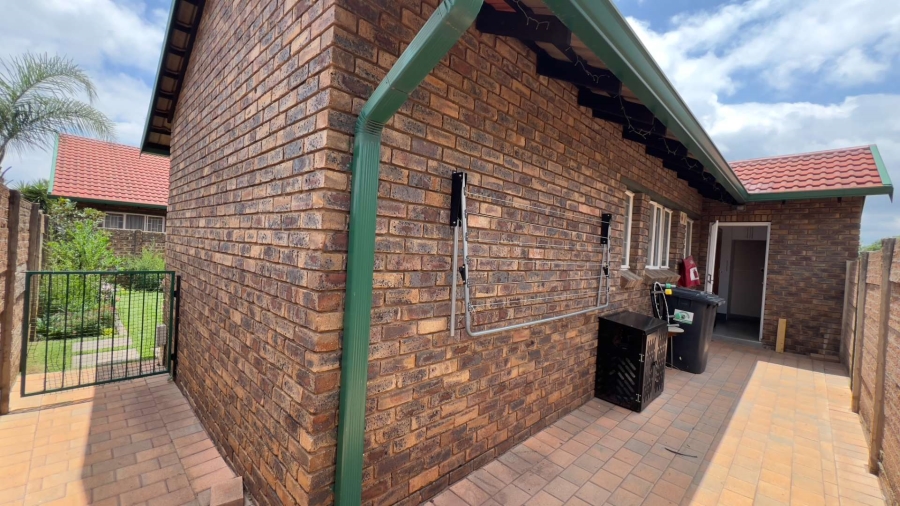 3 Bedroom Property for Sale in Highveld Gauteng