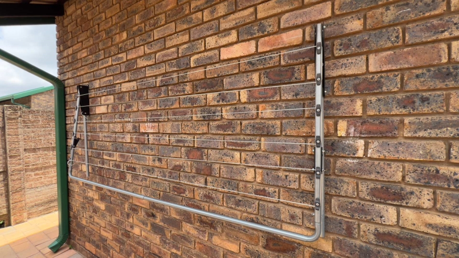 3 Bedroom Property for Sale in Highveld Gauteng