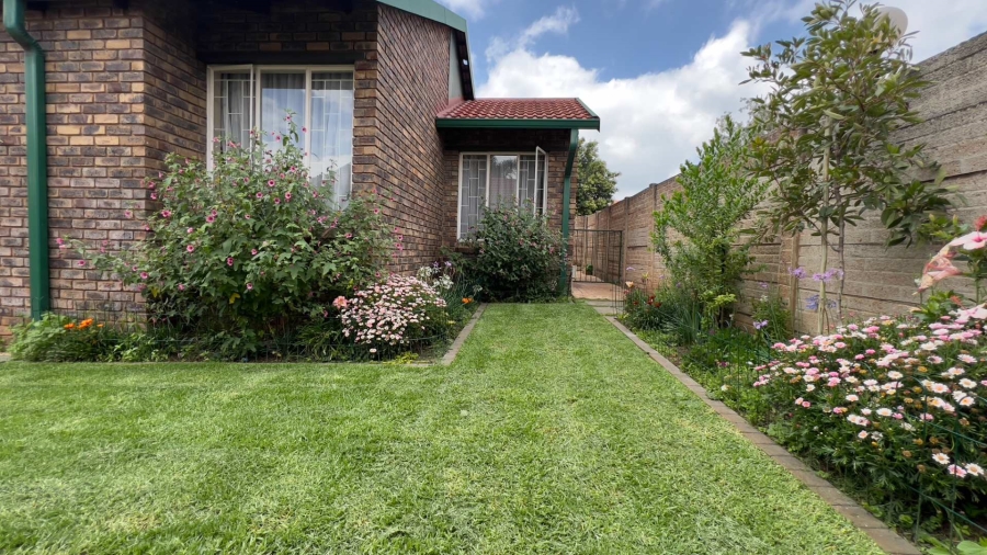 3 Bedroom Property for Sale in Highveld Gauteng