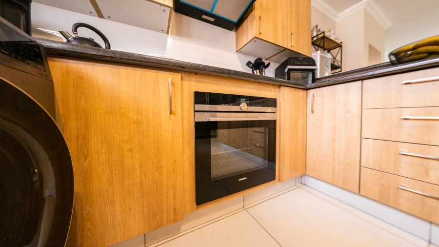 2 Bedroom Property for Sale in Heritage Hill Gauteng