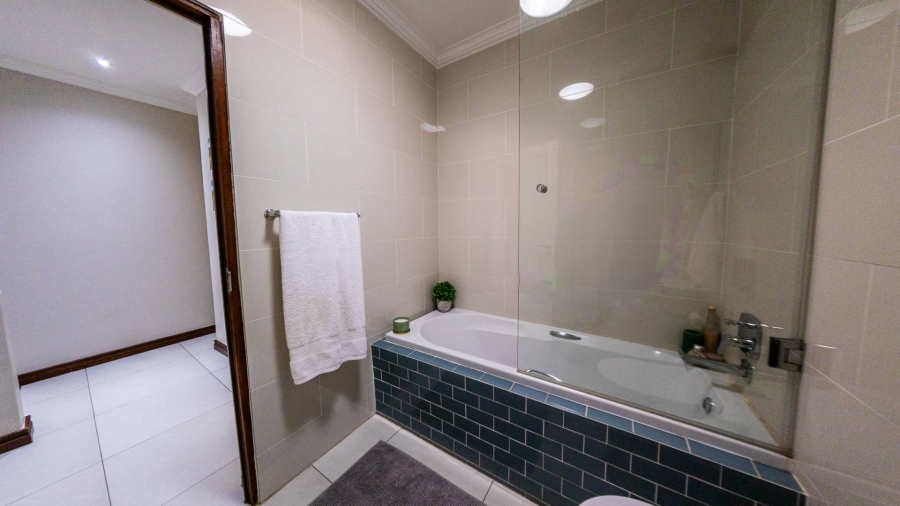 2 Bedroom Property for Sale in Heritage Hill Gauteng