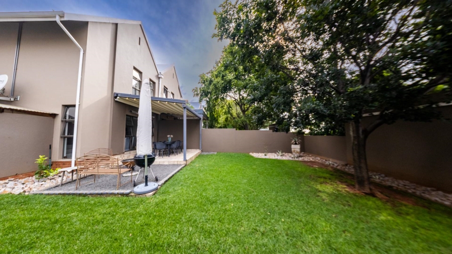 2 Bedroom Property for Sale in Heritage Hill Gauteng
