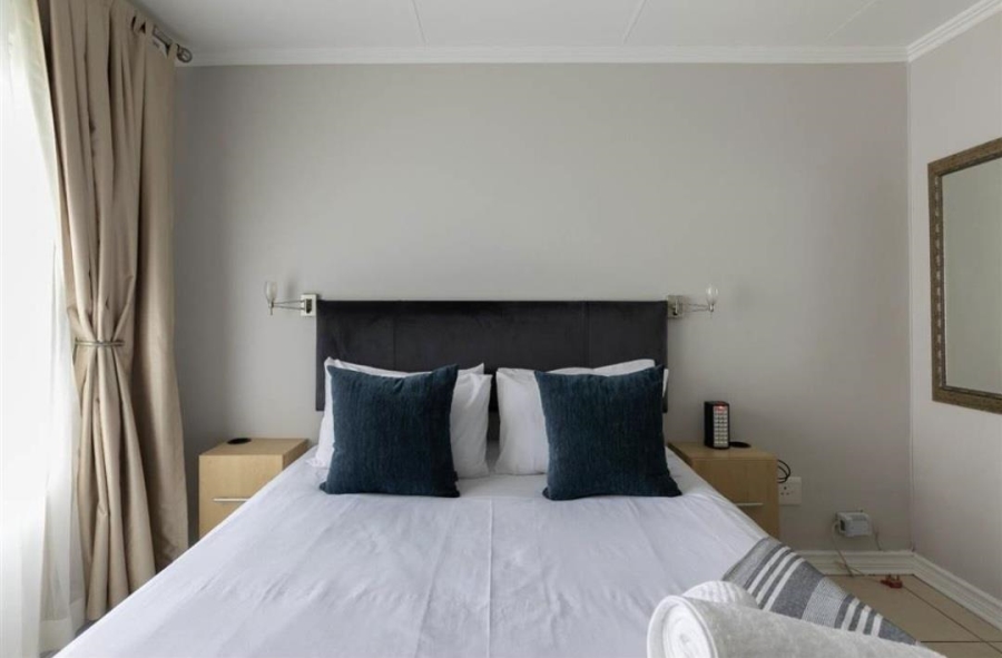 To Let 2 Bedroom Property for Rent in Sandown Gauteng