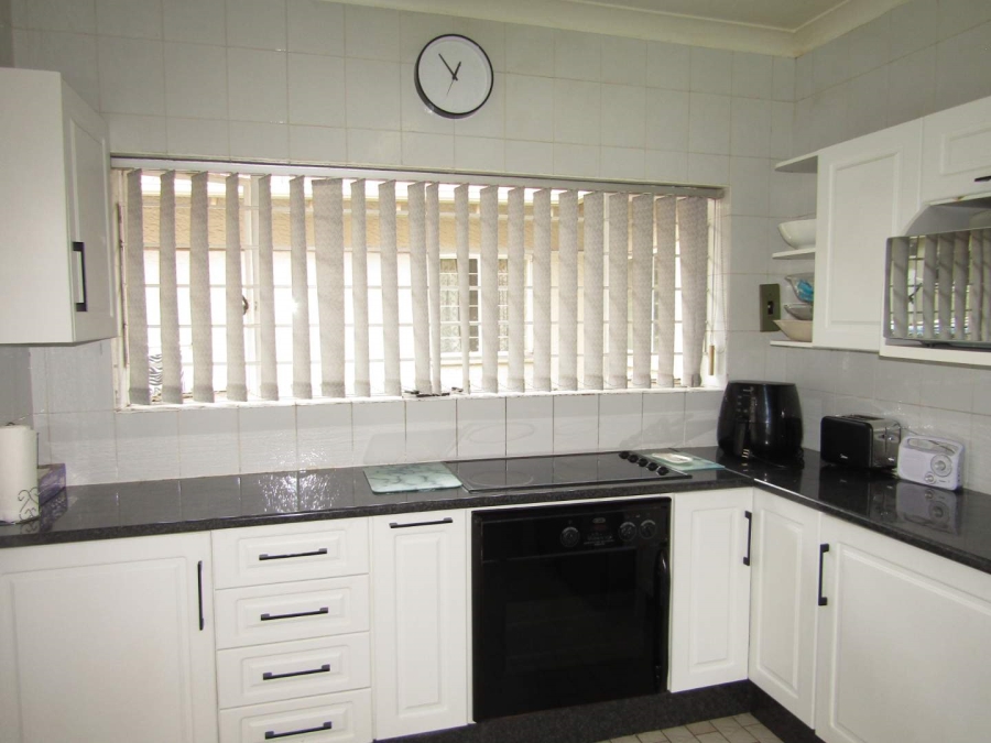 4 Bedroom Property for Sale in Linksfield Gauteng