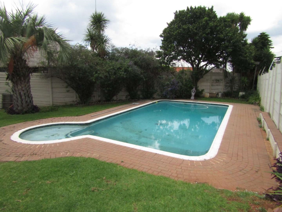 4 Bedroom Property for Sale in Linksfield Gauteng