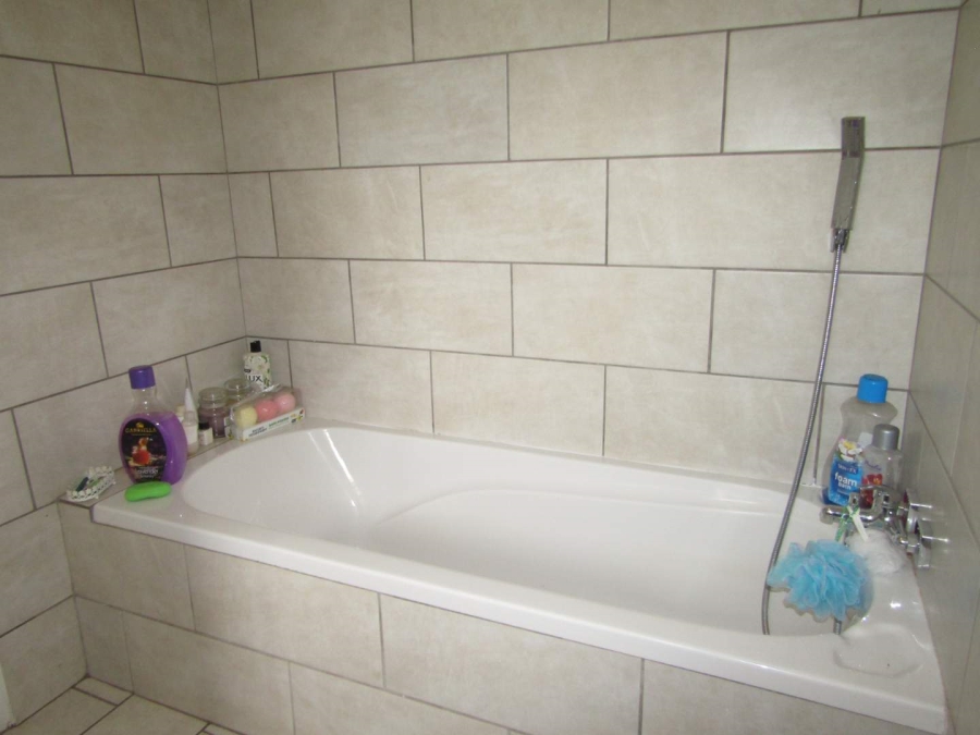 4 Bedroom Property for Sale in Linksfield Gauteng