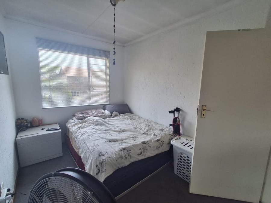 2 Bedroom Property for Sale in Glenvista Gauteng