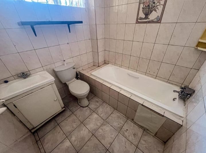 2 Bedroom Property for Sale in Kenilworth Gauteng