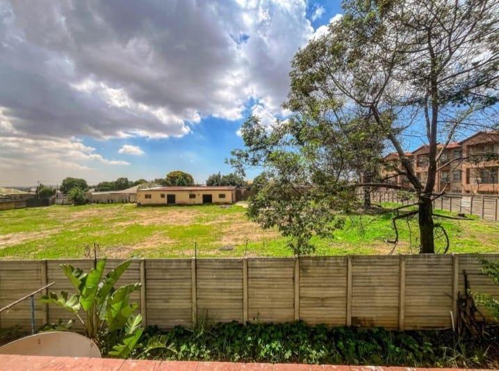 2 Bedroom Property for Sale in Kenilworth Gauteng