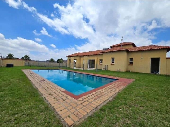 2 Bedroom Property for Sale in Ormonde Gauteng