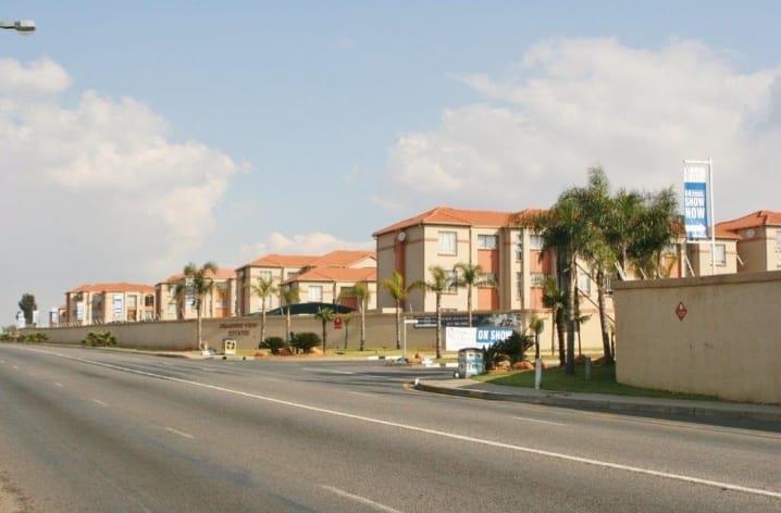 2 Bedroom Property for Sale in Ormonde Gauteng
