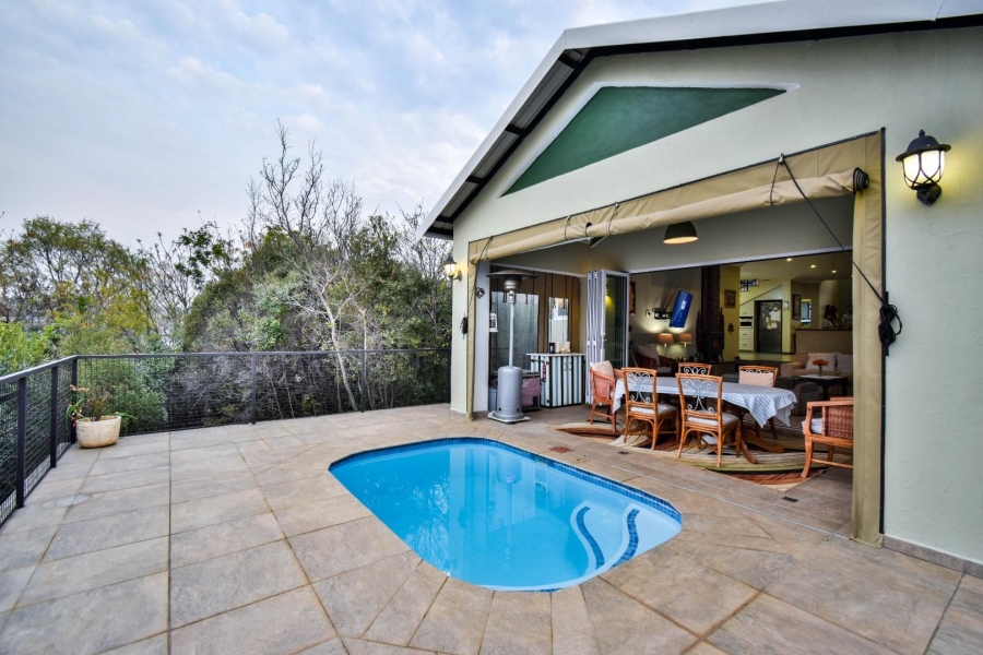 2 Bedroom Property for Sale in Zwavelpoort Gauteng