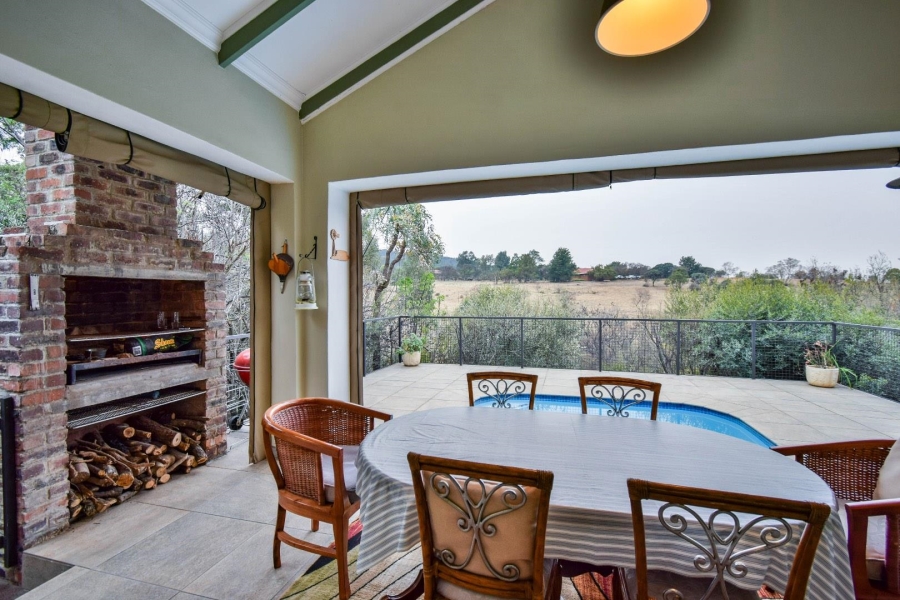 2 Bedroom Property for Sale in Zwavelpoort Gauteng