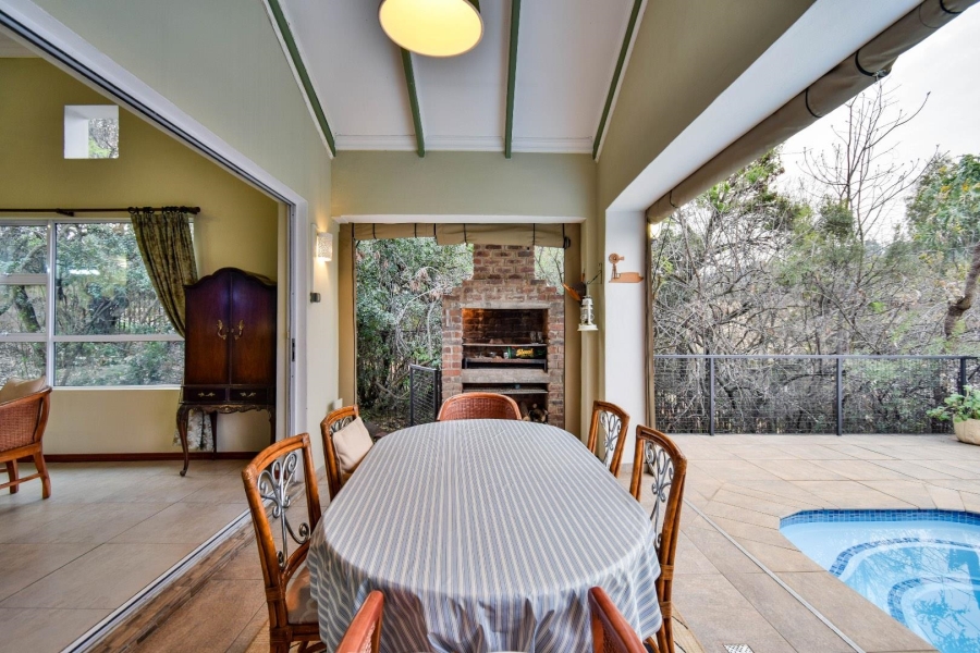 2 Bedroom Property for Sale in Zwavelpoort Gauteng