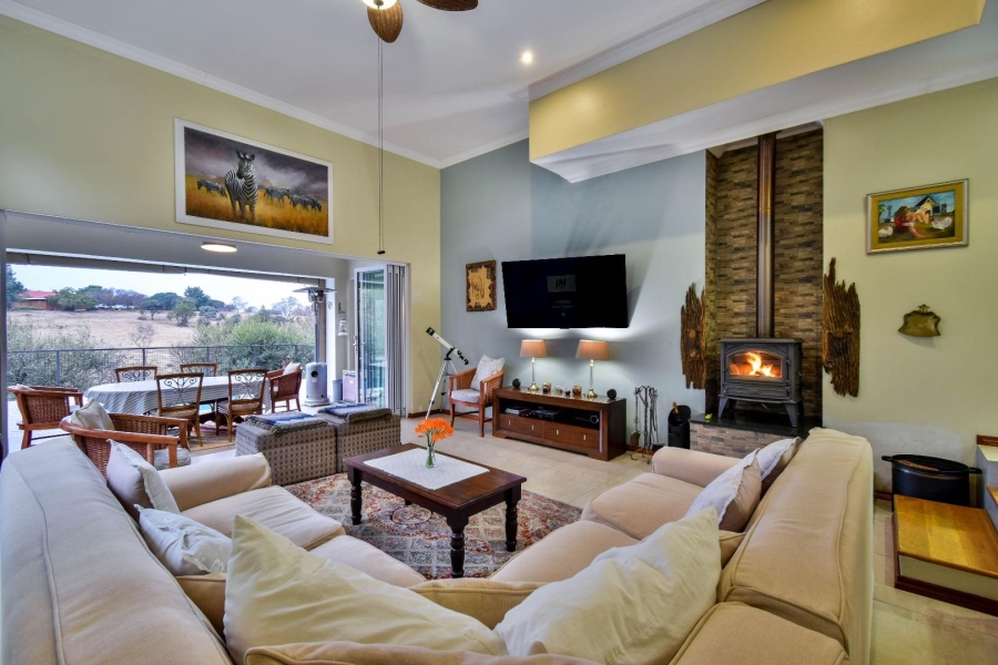 2 Bedroom Property for Sale in Zwavelpoort Gauteng