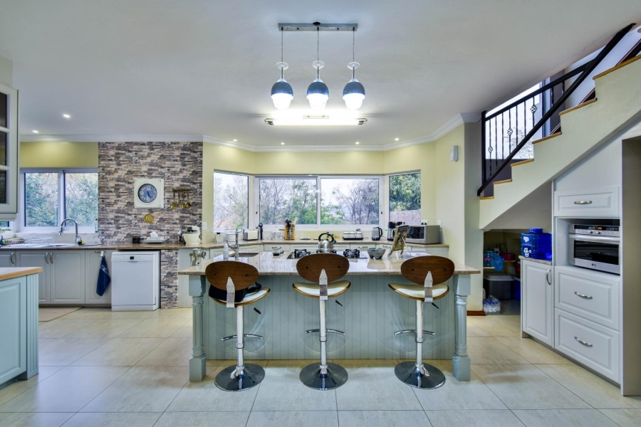 2 Bedroom Property for Sale in Zwavelpoort Gauteng