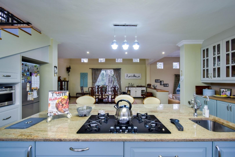 2 Bedroom Property for Sale in Zwavelpoort Gauteng