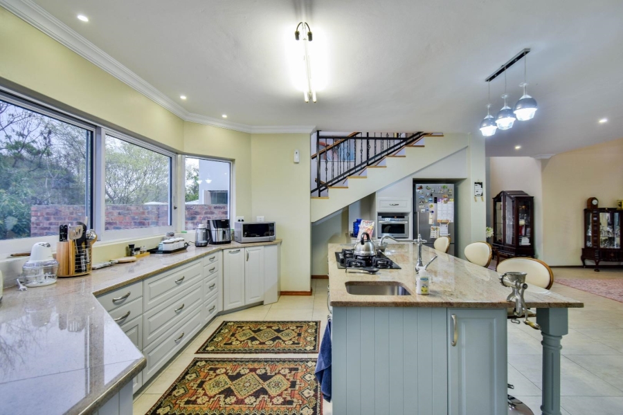 2 Bedroom Property for Sale in Zwavelpoort Gauteng