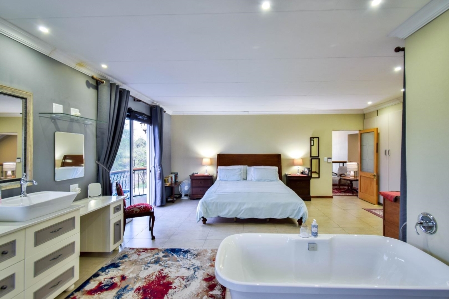 2 Bedroom Property for Sale in Zwavelpoort Gauteng