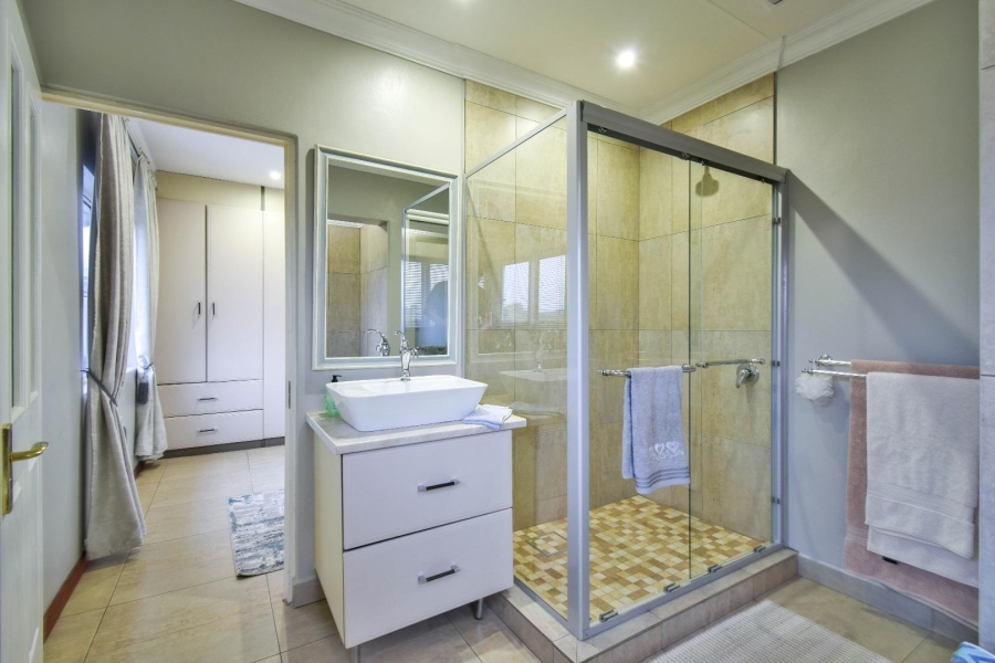 2 Bedroom Property for Sale in Zwavelpoort Gauteng