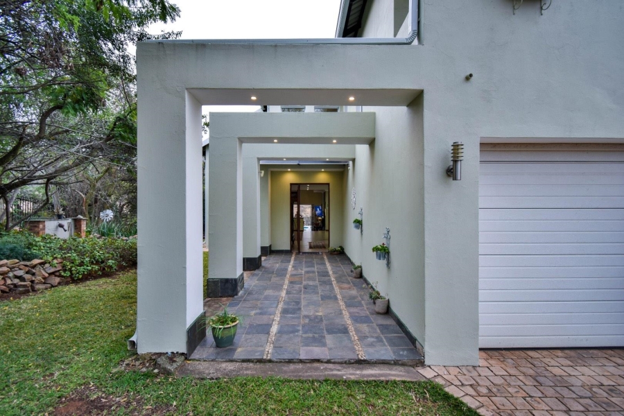 2 Bedroom Property for Sale in Zwavelpoort Gauteng