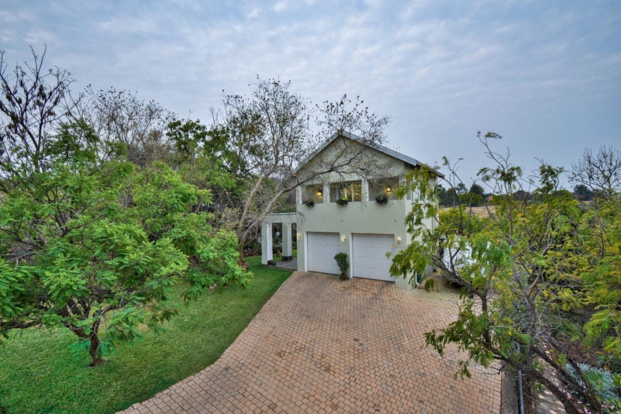 2 Bedroom Property for Sale in Zwavelpoort Gauteng