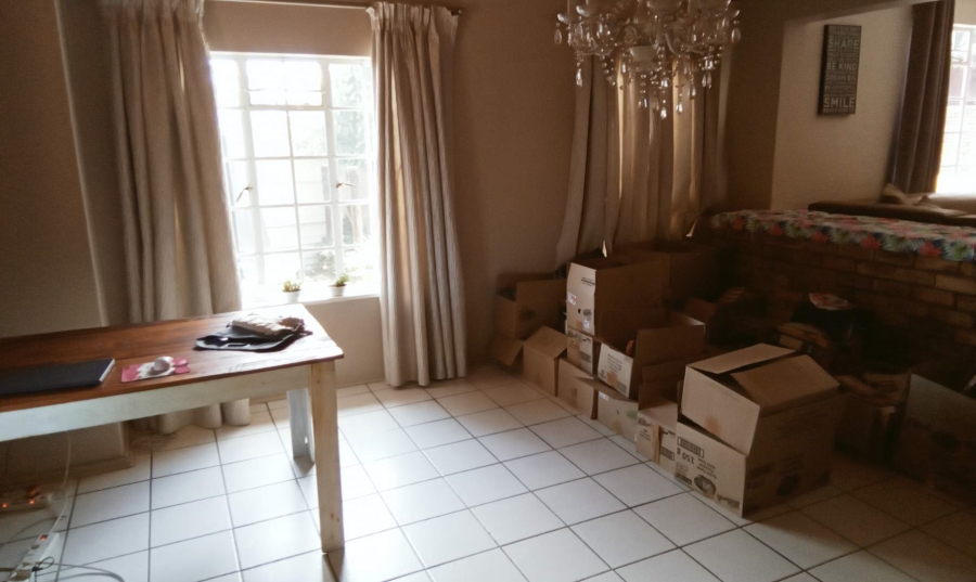 4 Bedroom Property for Sale in Radiokop Gauteng