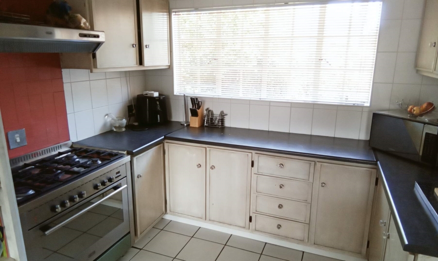 4 Bedroom Property for Sale in Radiokop Gauteng