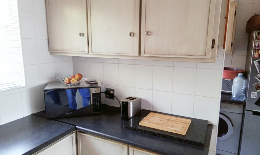 4 Bedroom Property for Sale in Radiokop Gauteng