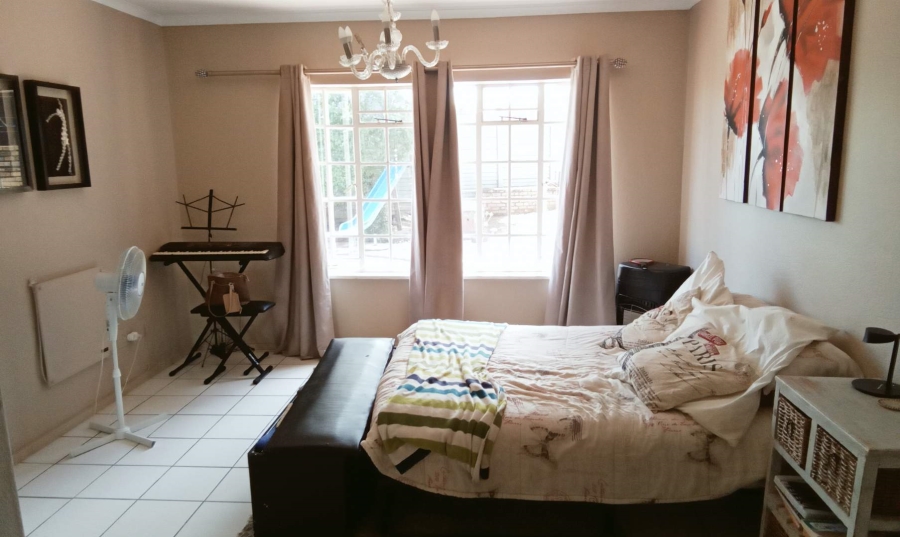 4 Bedroom Property for Sale in Radiokop Gauteng