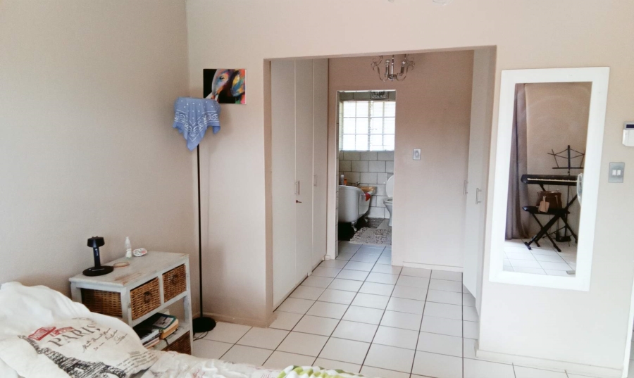 4 Bedroom Property for Sale in Radiokop Gauteng