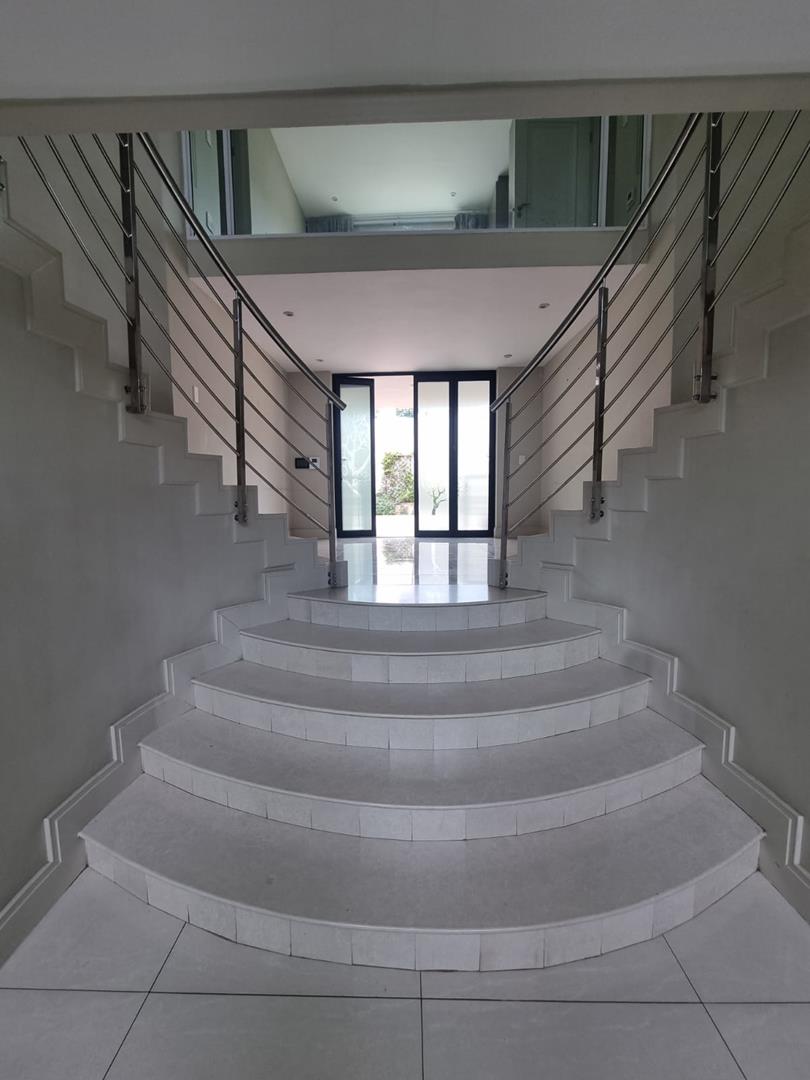 5 Bedroom Property for Sale in Hurlingham Gauteng