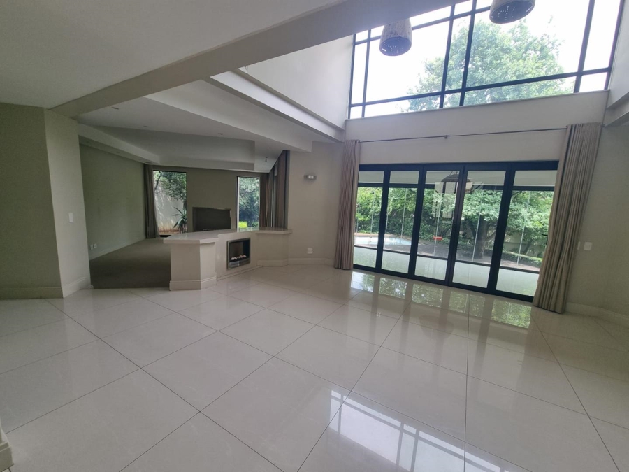 5 Bedroom Property for Sale in Hurlingham Gauteng