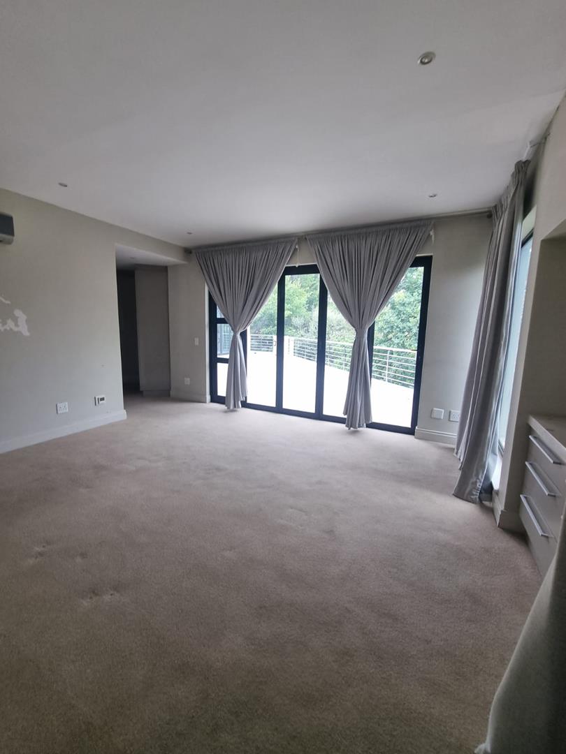 5 Bedroom Property for Sale in Hurlingham Gauteng