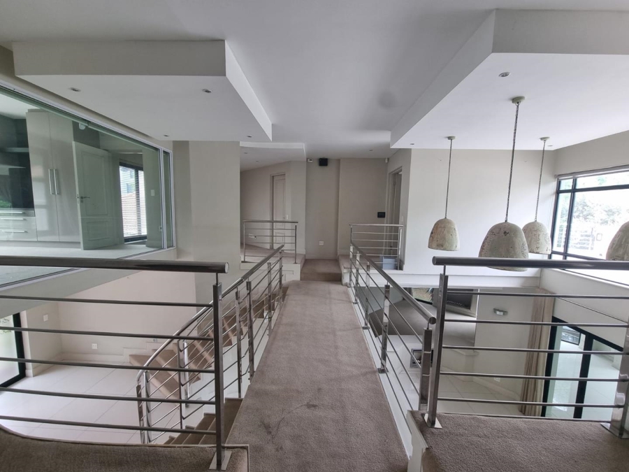 5 Bedroom Property for Sale in Hurlingham Gauteng