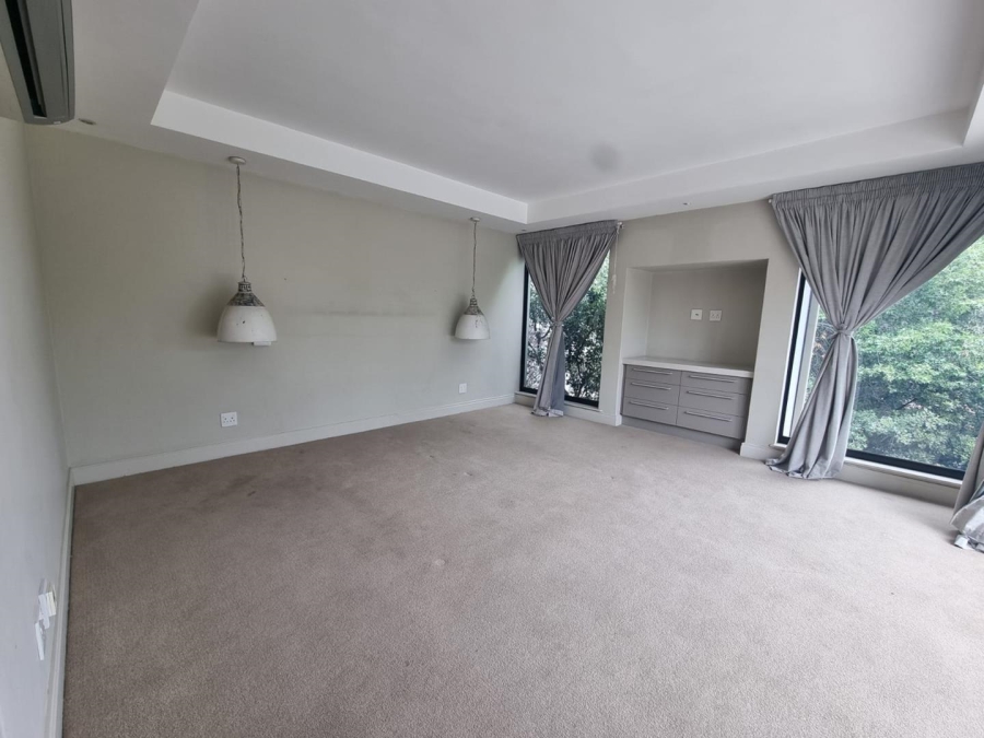 5 Bedroom Property for Sale in Hurlingham Gauteng