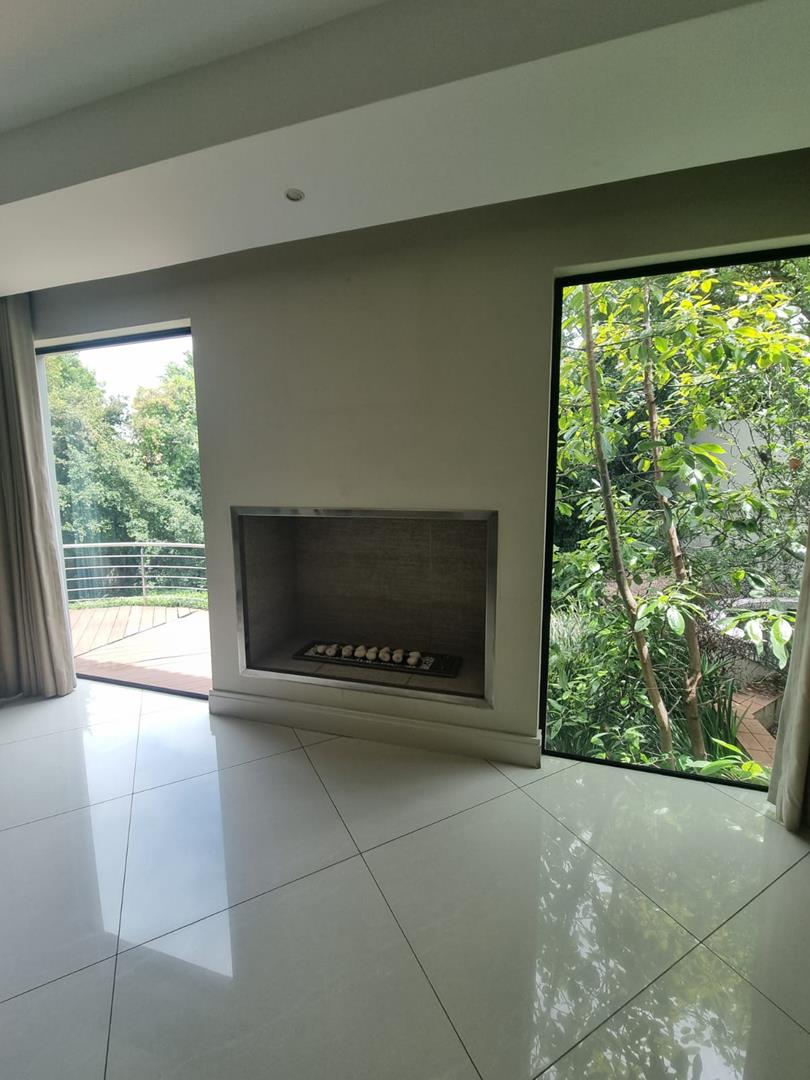 5 Bedroom Property for Sale in Hurlingham Gauteng